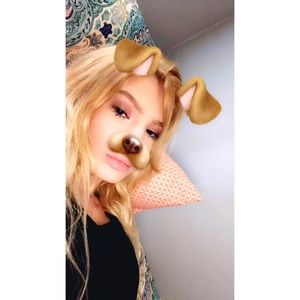 Meet your Posher, Carolyn